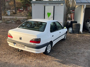 Peugeot 306