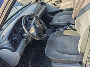 Peugeot 406