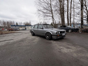 BMW 325