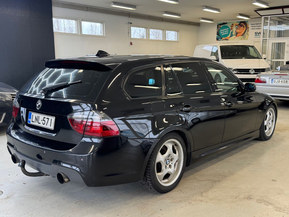 BMW 335