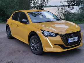 Peugeot e-208