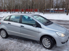 Mercedes-Benz B