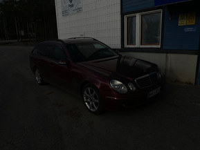 Mercedes-Benz E 220