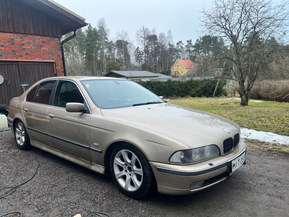 BMW 523