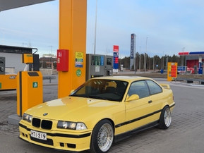 BMW 325