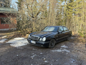 Mercedes-Benz E