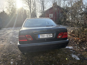 Mercedes-Benz E