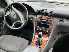 Mercedes-Benz C 180