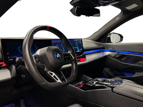 BMW i5 M60