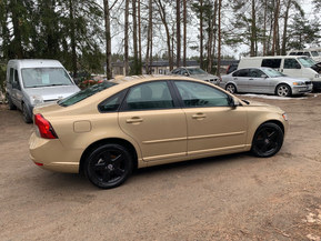 Volvo S40