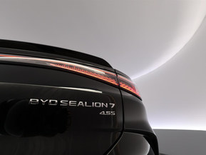 BYD Sealion 7