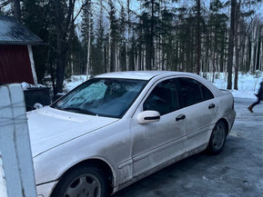 Mercedes-Benz C 180
