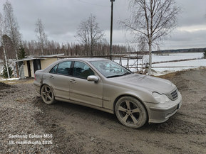 Mercedes-Benz C 200