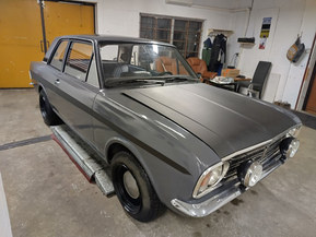 Ford Cortina