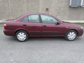 Nissan Almera