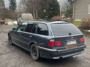 BMW 523