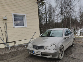 Mercedes-Benz C 200