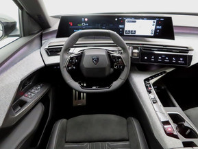 Peugeot E-5008