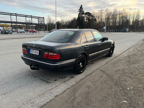 Mercedes-Benz E