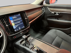 Volvo V90 Cross Country