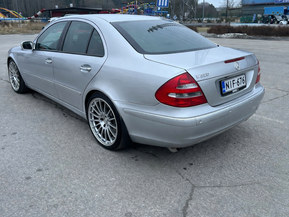 Mercedes-Benz E 320