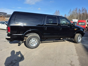 Ford Excursion