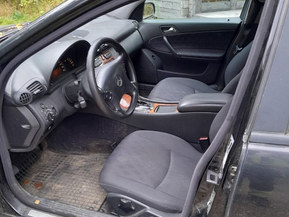 Mercedes-Benz C 220