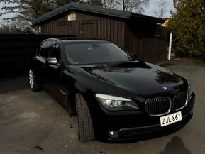 BMW 740