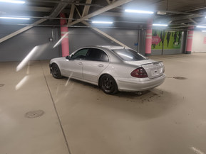 Mercedes-Benz E