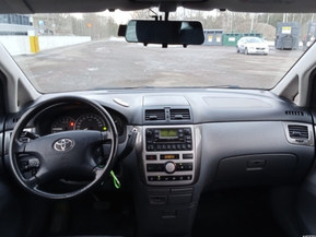 Toyota Avensis Verso