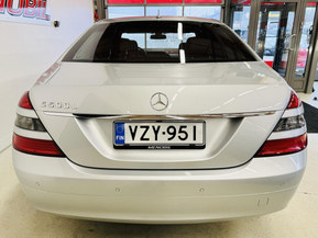 Mercedes-Benz S