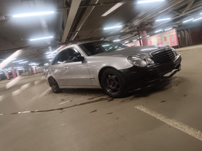Mercedes-Benz E