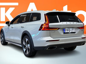 Volvo V60 Cross Country