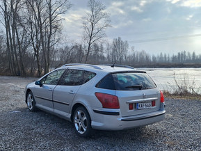 Peugeot 407