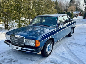 Mercedes-Benz 230