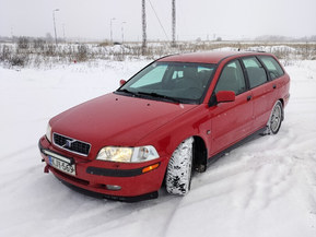Volvo V40
