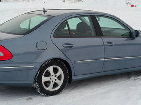 Mercedes-Benz E 220