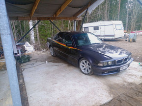 BMW 728