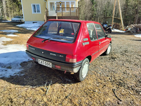 Peugeot 205