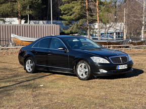Mercedes-Benz S
