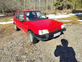 Peugeot 205