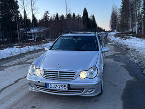 Mercedes-Benz C 220