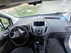 Ford Transit Courier