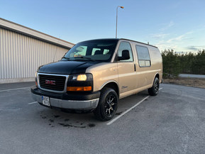 GMC Savana