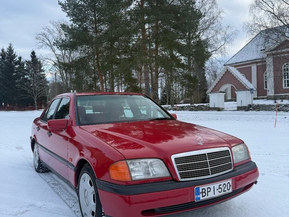 Mercedes-Benz C 180