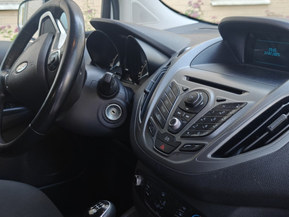 Ford Transit Courier