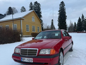 Mercedes-Benz C 180