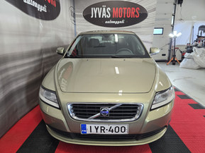 Volvo S40