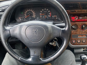 Peugeot 306