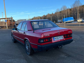 Mercedes-Benz 190